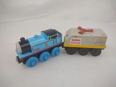 Thomas The Train Wooden Railway Friends. Coche Thomas and Fog Horn Foto 1 de 4