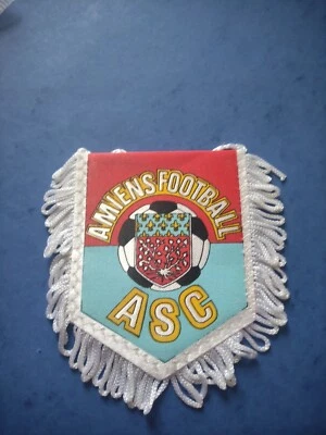 Ancien petit Fanion en tissu-Football  - AMIENS FOOTBALL . - Photo 1/2