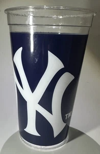 New York Yankees Plastic Souvenir Stadium Cup - 2025 Collectible MLB Drink Cup - Bild 1 von 3