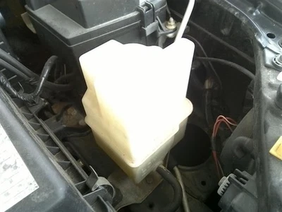 Coolant Reservoir Fits 97-03 MAZDA PROTEGE 8364978 - Image 1 of 4
