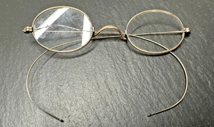 ANTIQUE GOLD FILLED WIRE RIM GLASSES, ONE LENS CRACKED I974 - Picture 1 of 13