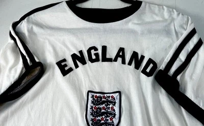England Soccer World Cup FIFA Tshirt Replica Jersey Spellout Logo Sz M Futbol - Image 1 of 3