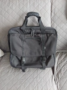 L.L. Bean Black Carry On Wheeled Overnighter Bag Luggage Extendable Handle - Picture 1 of 7