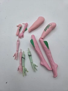 Monster High REPLACEMENT PARTS LOT Legs Arms Hands Imperfect Flaws OOAK - Picture 1 of 8