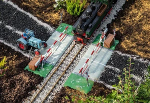 A Estrenar POLA Escala G Puerta de Ferrocarril Con Motor, Impermeable Artículo: - Imagen 1 de 1