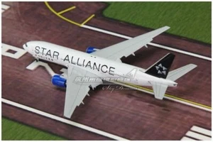 1:400 JC Wings UNITED STAR ALLIANCE B777-200ER Airplane Flap Down Diecast Model - Picture 1 of 11