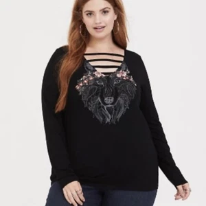 Torrid Super Soft Knit Shirt Top Black Floral Wolf Long Sleeve Strap SZ 0 (L/12) - Picture 1 of 6