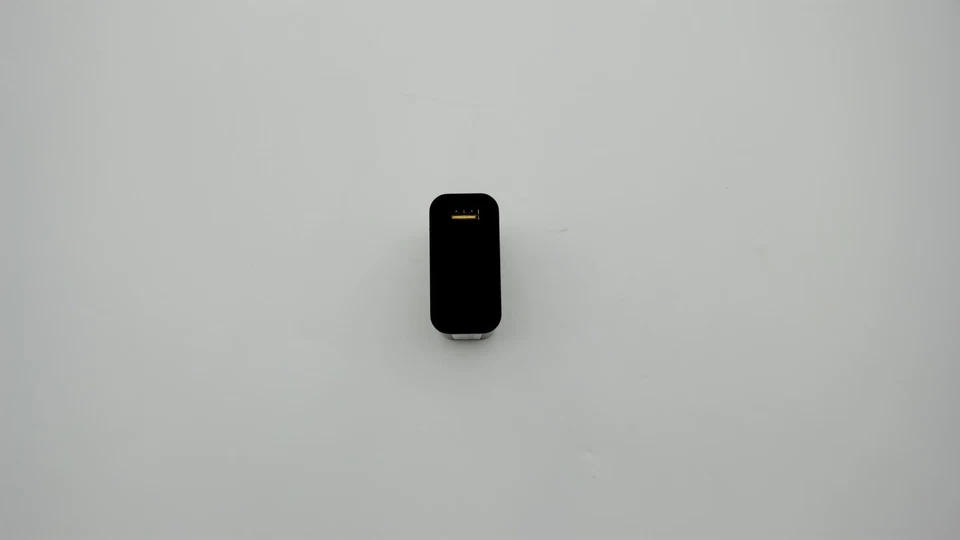 Adaptador de CA Lenovo 40W USB-A Foto 1 de 3