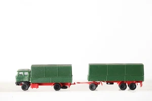 Kibri  1:160  LKW  Pritsche mit Anhänger grün rot  (329633) - Picture 1 of 3