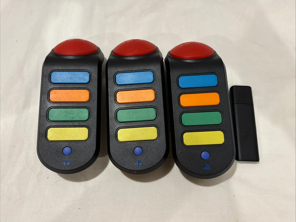 3x Buzz Quiz World Wireless Buzzer Controller mit USB Dongle PlayStation 3 PS3 - Bild 1 von 4