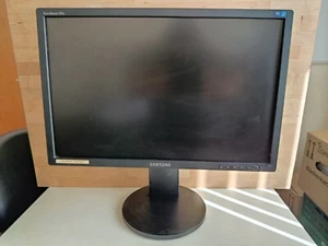 Samsung 245B - Bild 1 von 2