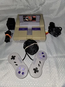 Pacchetto console Nintendo SNES testato e pulito tutti i cavi/1 gioco/2 controller - Foto 1 di 16