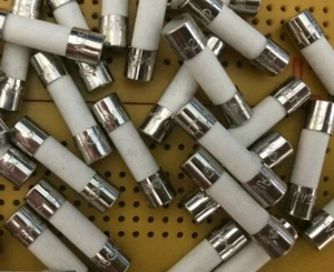 T1.25A 250V Fuse 5 x 20mm Anti Surge Time-Lag Ceramic Cartridge Multi Qty - Picture 1 of 5