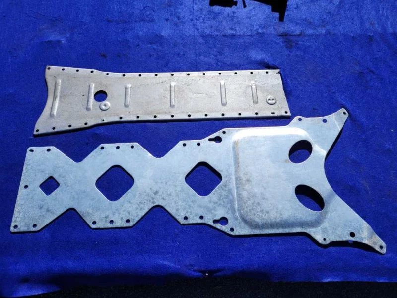 1997-2004 Chevrolet Corvette Z06 FRC C5 Belly Pan Splash Shield  - Imagem 1 de 4