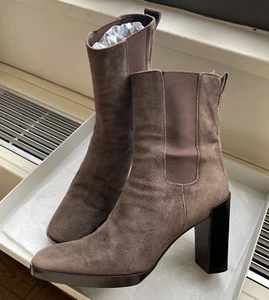Gucci Women's 7.5 B Brown Suede Leather Square Toe Ankle Boots High Block Heel - Picture 1 of 14
