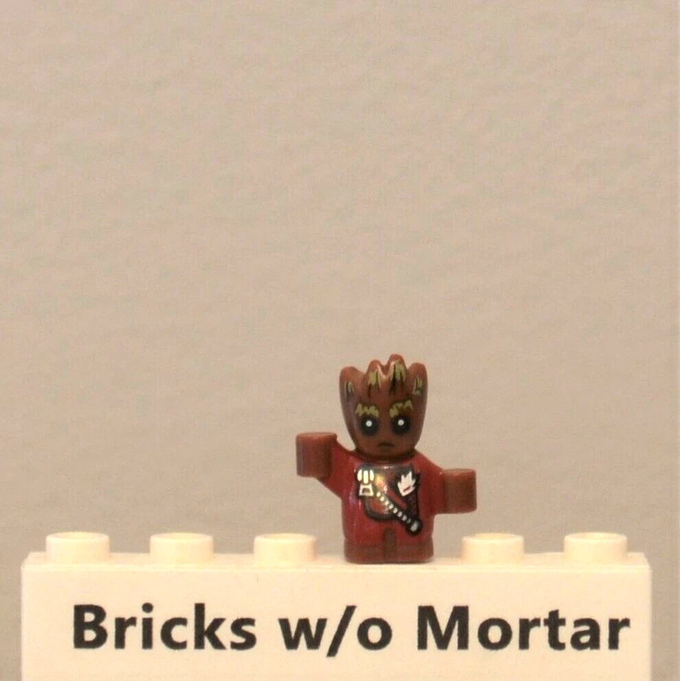 New Genuine LEGO Baby Groot Red Outfit w/Zipper Minifig Super Heroes 76080 - Image 1 of 1
