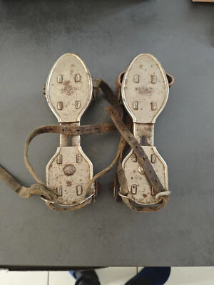 Ancienne paire de patin a roulette taille 36~40 - Photo 1/4