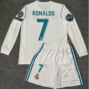 Kids Real Madrid 2017/18 Retro long/short Sleeve Ronaldo #7 Jersey Shorts kit - Picture 1 of 17