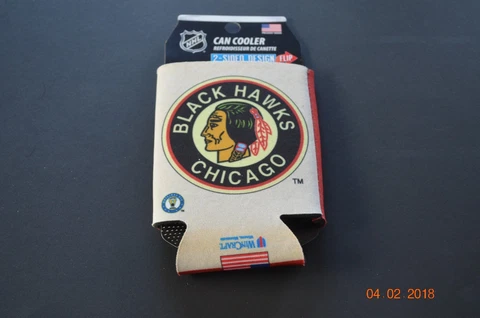 CHICAGO BLACK HAWKS OLD STYLE LOGO CAN COOLER Cover