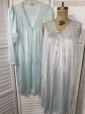 Conjunto de camisón bata de encaje de nailon verde vintage años 60 70 Vanity Fair talla mediana Foto 1 de 4