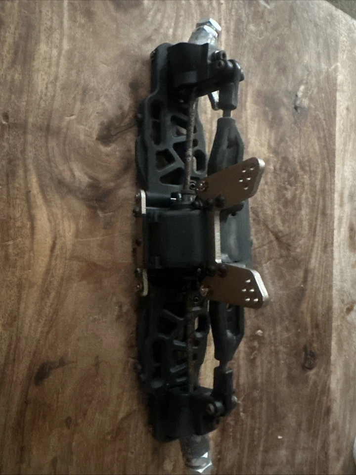 Hobao Hyper 7 Front Differential Suspension Assembly  - image 1 of 4