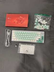 Gamakay LK67 Custom Mechanical Keyboard Kit with Keycaps and Switches - READ DSC - Picture 1 of 6
