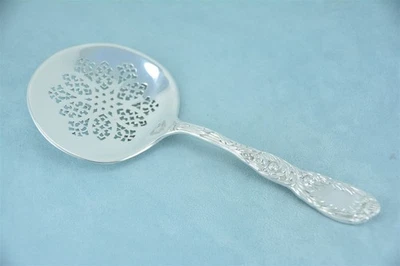 Servidor de tomate Tiffany crisantemo plata esterlina 7-3/4" sin monograma Foto 1 de 4