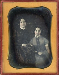 HISPANIC SPANISH MEDITERRANEAN LOVING WOMEN OVERPAINTED CHEEKS DAGUERREOTYPE - Picture 1 of 3