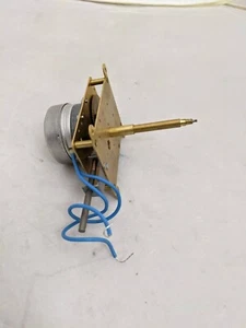 33-912 Hansen Synchron Movement C8 Electric NOT Center Mount with Sweep Second - Picture 1 of 4