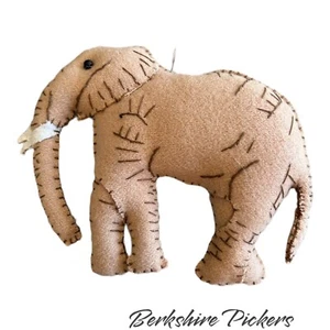 embroidered felt elephant ornament - Picture 1 of 4