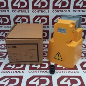 XF-502 | XURUI | Foot Switch, Momentary, 15A, 250VAC , Contact: 1A1B , Opened - Picture 1 of 2