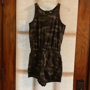 Athleta Girl On the Go Romper XL/14 Black Camo Sleeveless Drawstring Waist. - Picture 1 of 3