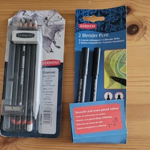Derwent Charcoal Pencils Pack & 2 Blender Pens Pack - Picture 1 of 5