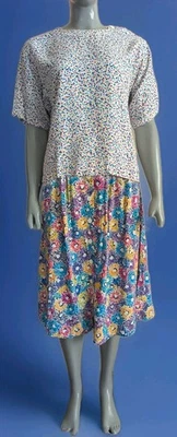 Vintage Doncaster 1980s 2 Peças Conjunto Ponto de Confete Top Saia Plissada Floral 8 - Imagem 1 de 4