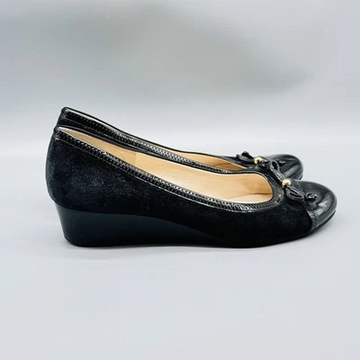 Cole Haan 鞋女式 8 黑色麂皮绒漆皮楔形 Grand OS 舒适 — 第 1/4 张图片