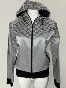 nike windbreaker jacket Boys Size M Or Could Fit Women’s Small Excellent Cond - Picture 1 of 15