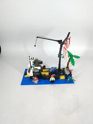 Vtg LEGO Pirates 6296 Shipwreck Island  - Image 1 of 4