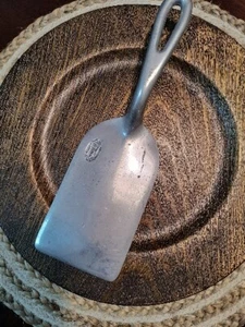 VTG CAST ALUMINUM CHATILLON USA NO 2 PADDLE TURNER FLIPPER SPATULA 10-1/2" LONG - Picture 1 of 7
