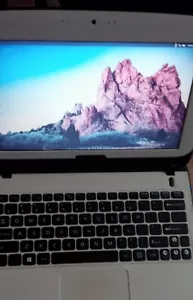 5x netbooks, boot to BIOS, but sold ASIS, pls read - Picture 1 of 3