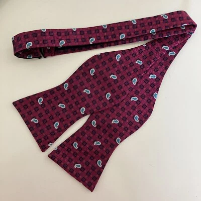 Pajarita Daniel Cremieux 100 % seda rojo borgoña con pequeña pajarita verde azulado cachemir Foto 1 de 4