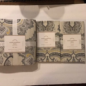 POTTERY Barn Foundations Aindley Medallion Duvet Full- Queen / 2 Standard Shams - Picture 1 of 10