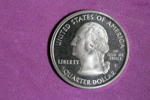 ESTATE FIND 2004 - S PROOF WISCONSIN State Quarter!! #N05093 - Picture 1 of 2