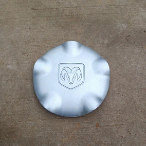 Dodge Durango or Dakota center cap 1997-2000 part # 5EC15 Repainted Damaged - Picture 1 of 4