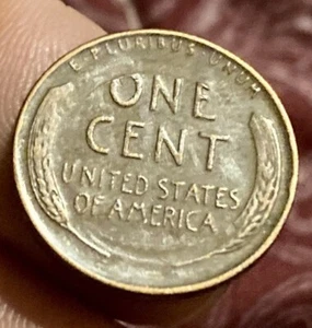1953 Lincoln Wheat Penny (Reverse Error Skidding) (Obverse Date Error) - Picture 1 of 2