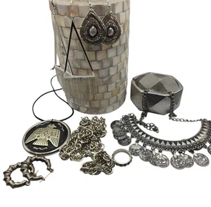 Vintage & Now Mixed Jewellery Lot, Bundle, Silver Tone, Thunderbird, Real Pearl - Bild 1 von 18