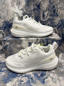 Lacoste White Runner Trainers Women’s Size UK5 EU38 / REFD45 - Picture 1 of 5