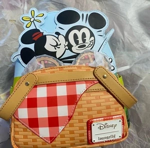 Mini mochila con bolsa para monedas Mickey & Friends Loungefly Picnic Basket - Imagen 1 de 4