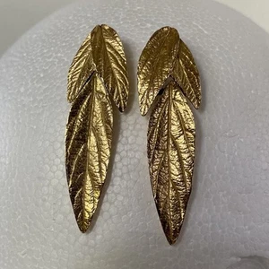 Vintage Trifari Gold Toned Hanging Dangle Drop Leaf Earrings - Picture 1 of 13