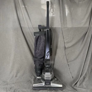 Aspiradora vertical Kirby G4 G4D con Tech Drive bolsa vintage PROBADA Y FUNCIONANDO - Imagen 1 de 22
