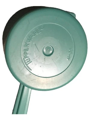 Tupperware Messbecher Grün 100ml Messlöffel Dosierlöffel Küche Backen - Bild 1 von 4